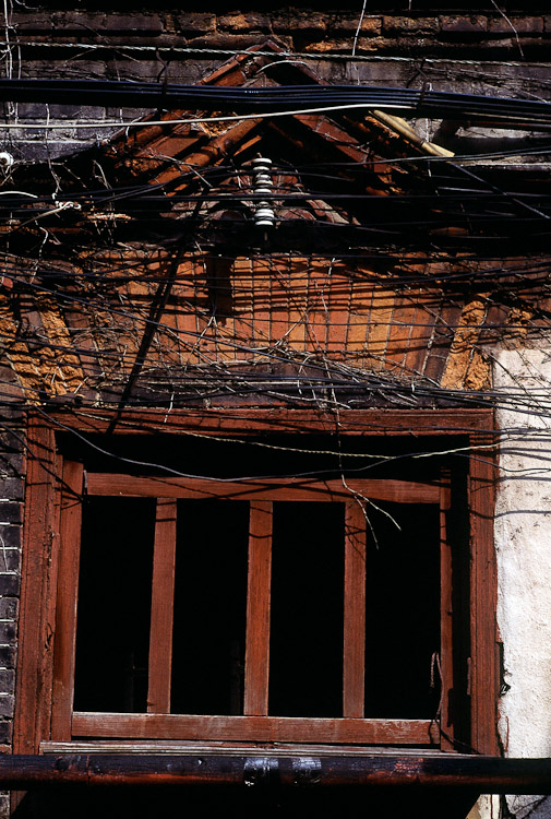 #17 wires and a window