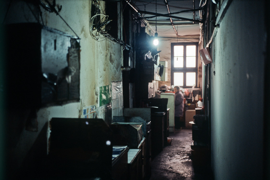 #7 single light bulb