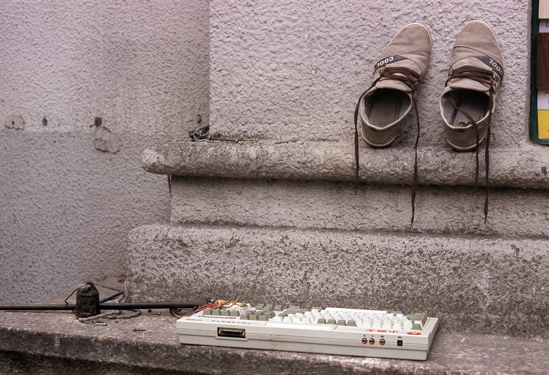 #32 keyboard and shoes