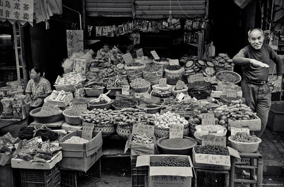 #50 streetside market, Old Town