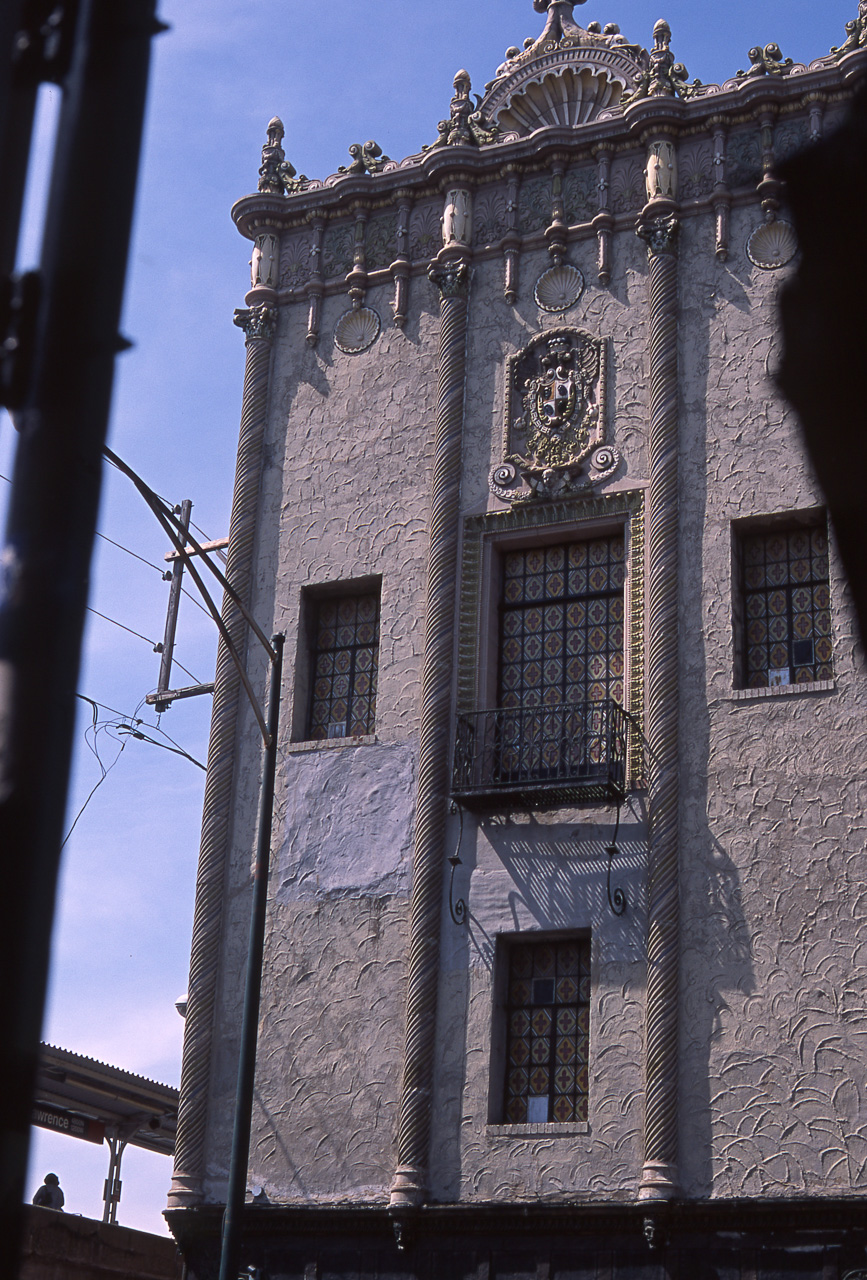 #51 Aragon theater detail