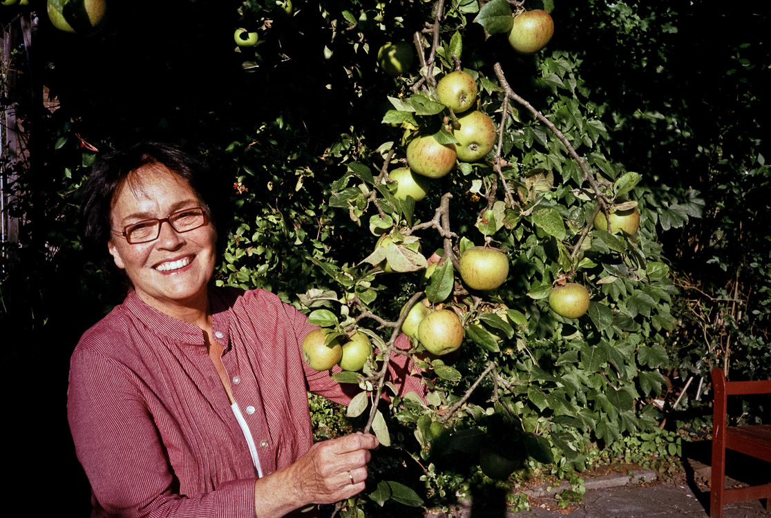 #4 first visit to the garden. mum showing off apples.