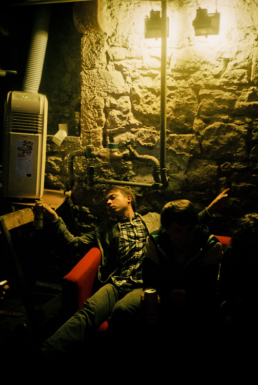 #48 massive rave in Manu's cellar.