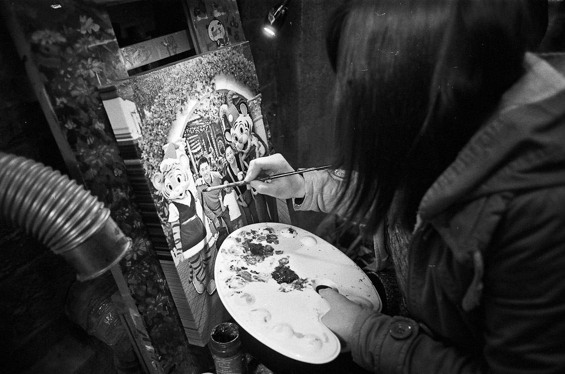 #31 re-drawing photos for money in tianzifang