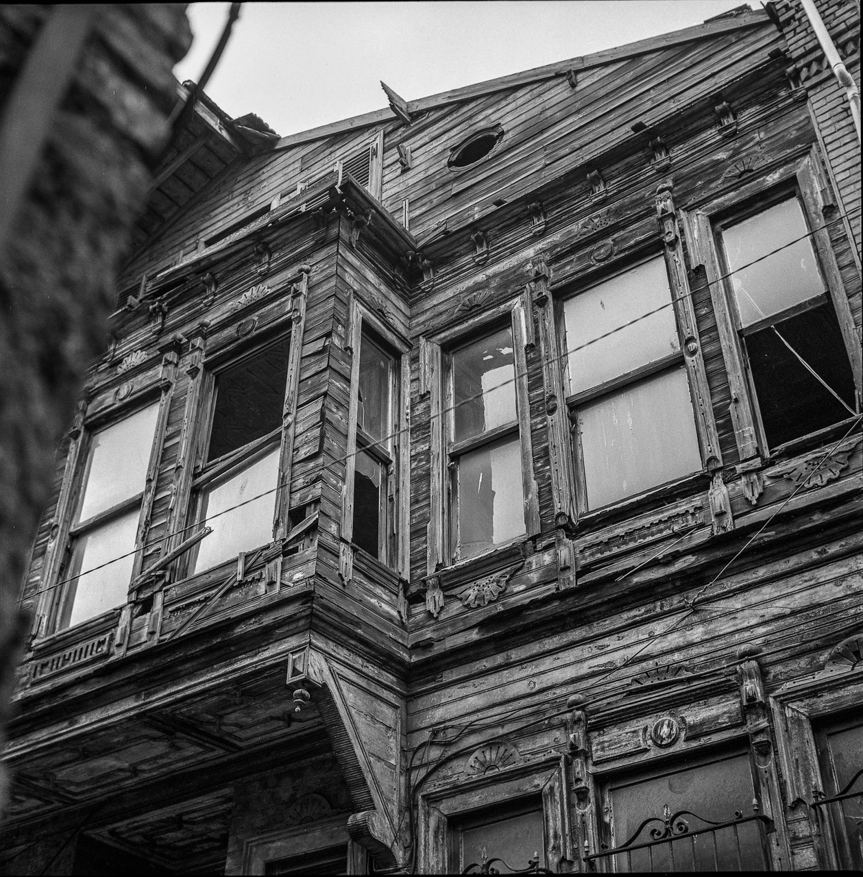 #11 old wood looks fantastic on BW film!