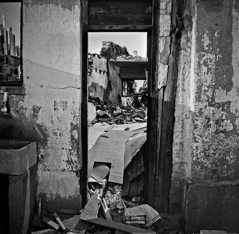 #20 door with spillage