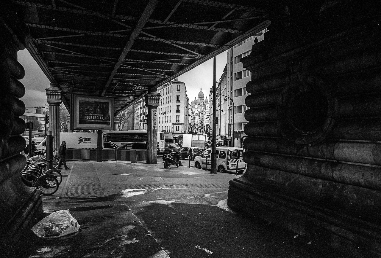 #17 piss stained underpass - see that thing in the distance?