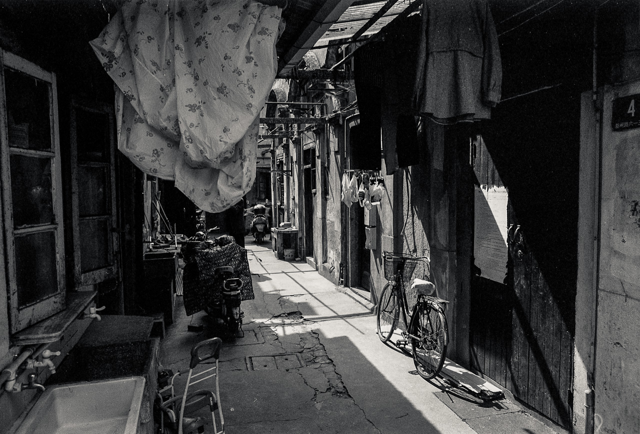 #51 And it's daytime again. Again, most of those doors have just rubble behind them.