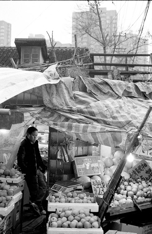 #38 rainy market stalls