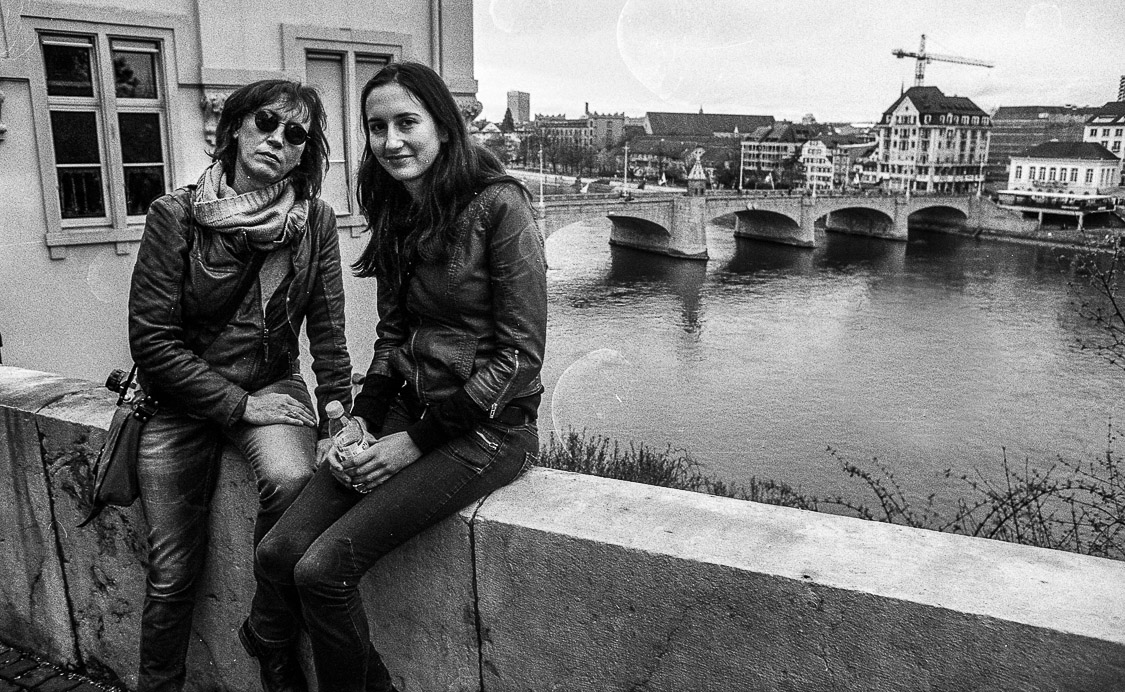 #14 Chrissy and Anne and drying marks and the Rhein.